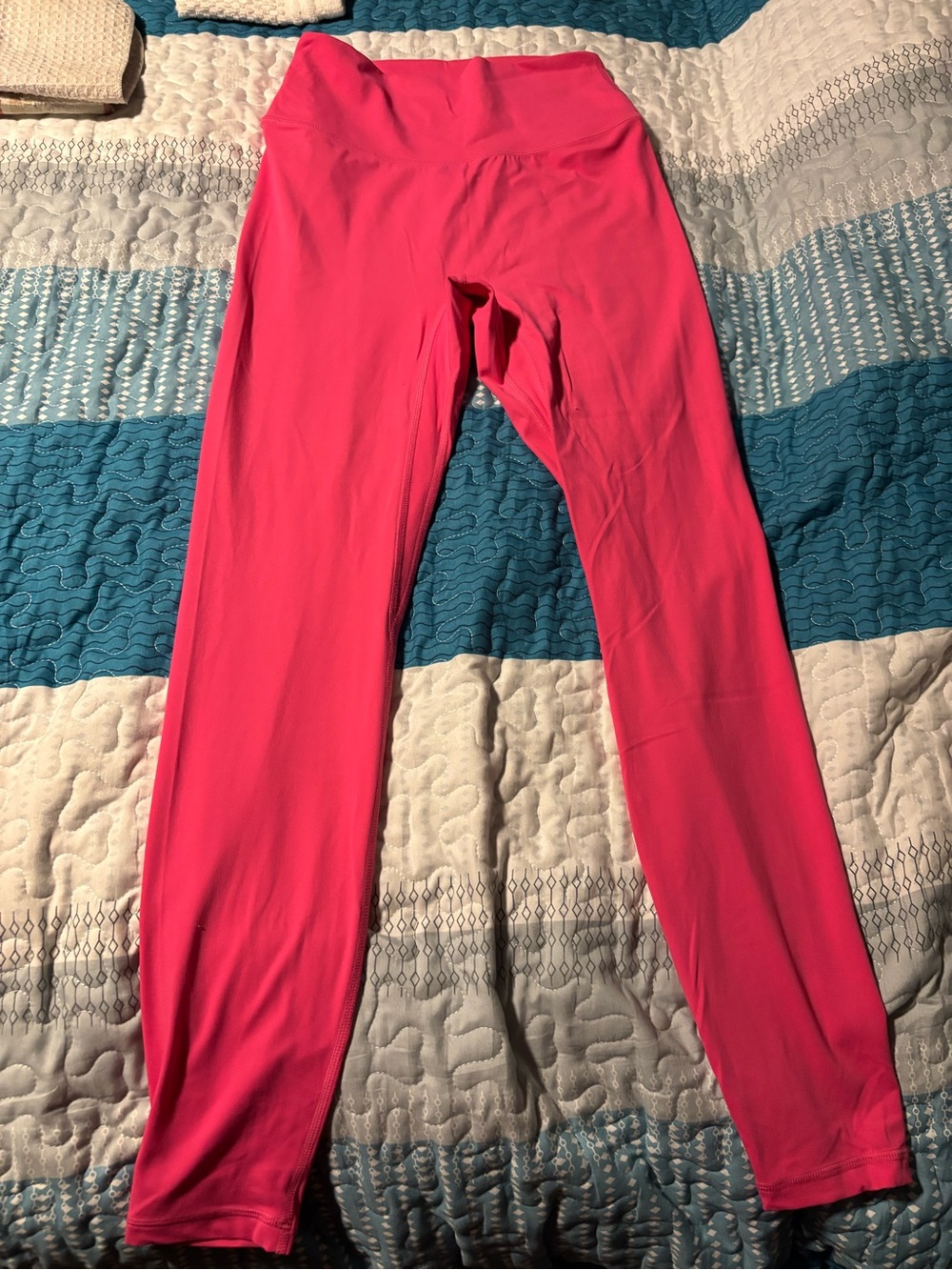 Women’s Comfrt brand ' Bright Pink Active Leggings